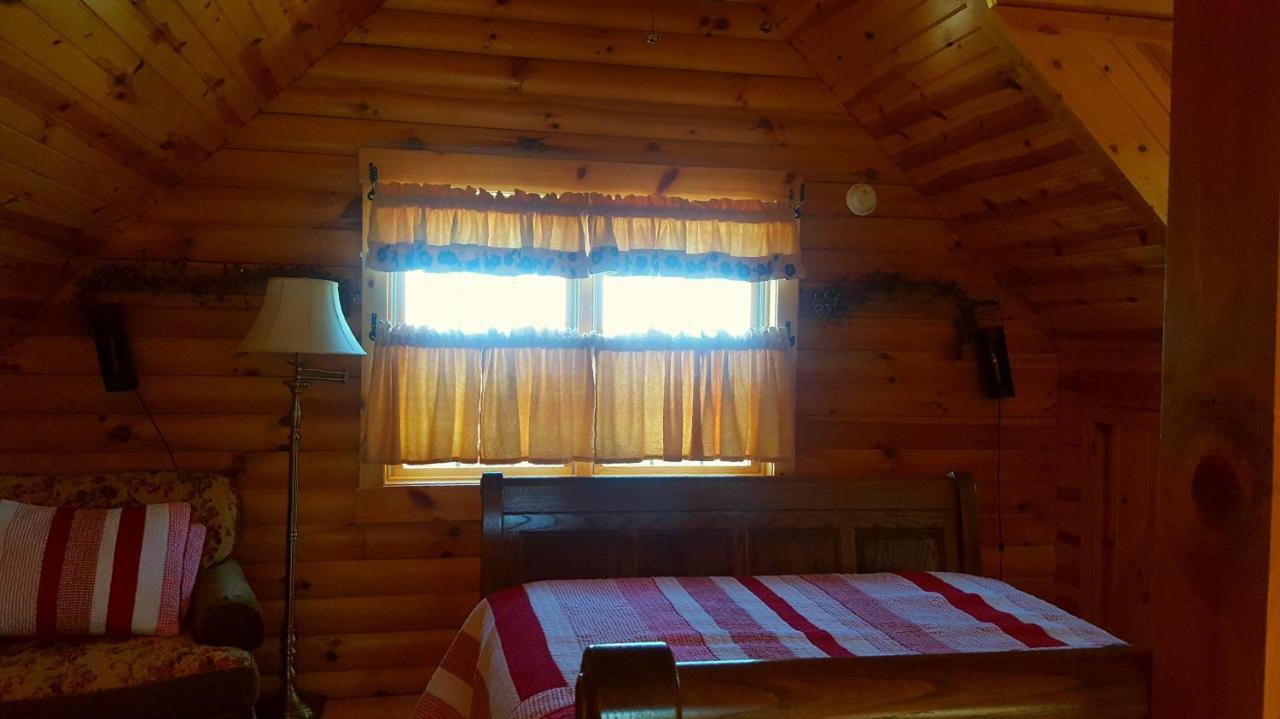 Amish Blessings Cabins Millersburg Bagian luar foto